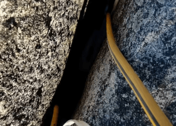 M1111009 Firefighters rescuers in Ramona, California, freed month old part2