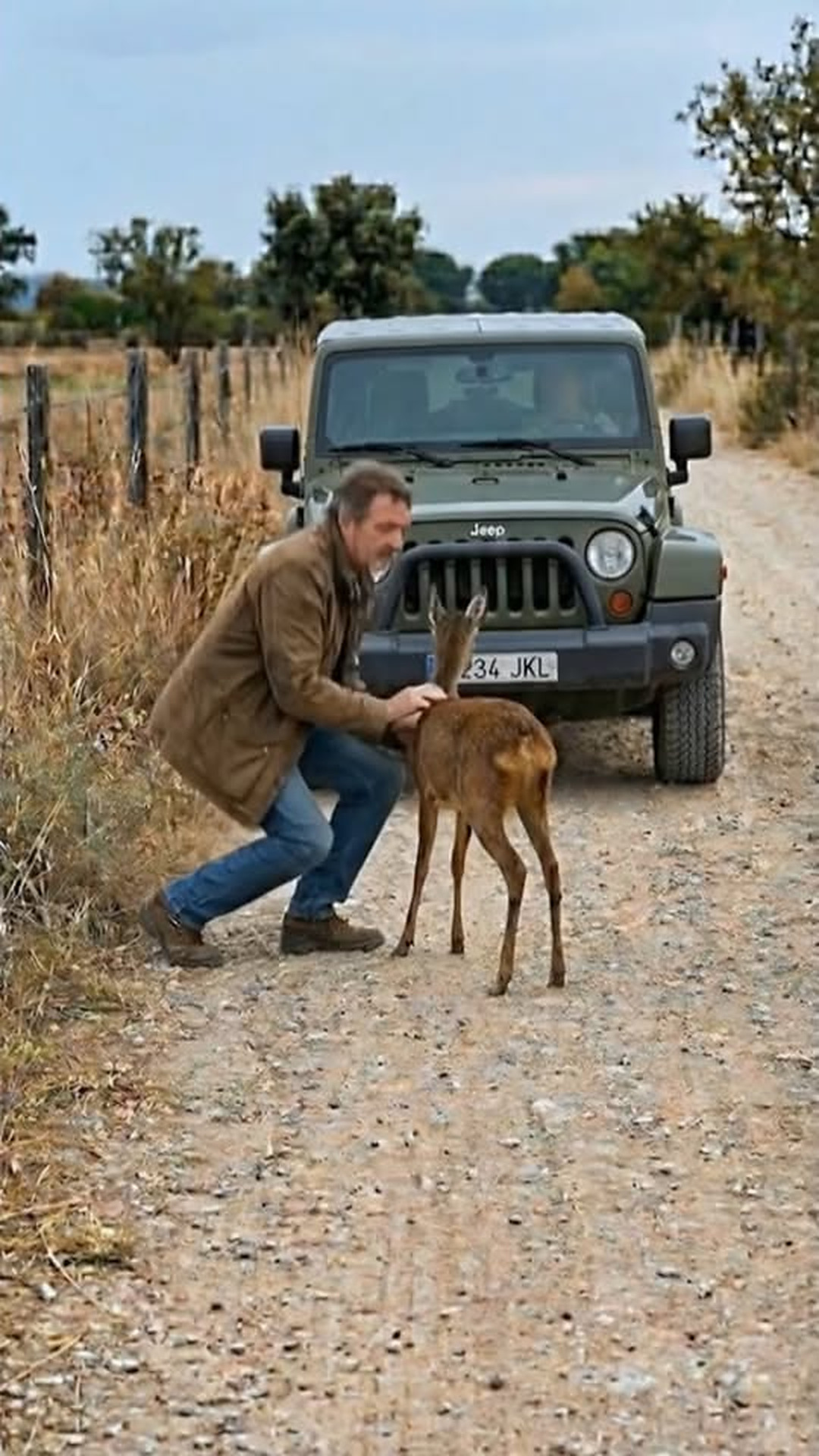 M2802007 Deer Caught Another part2